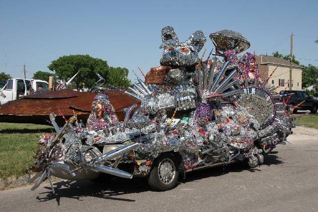 2006_ArtCar_1_Ball 009 